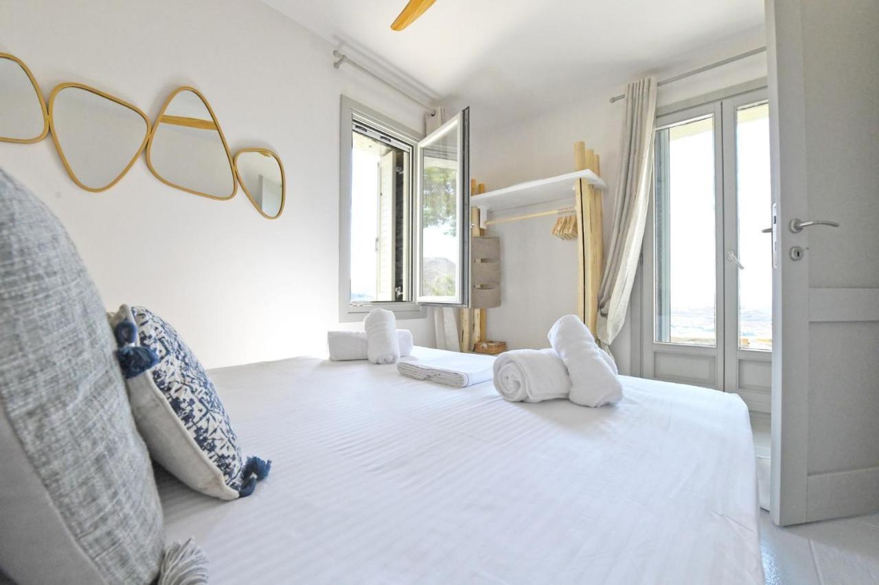 Luxurious Villa Lune With A Swimming Pool And A Fantastic Sea And Sunset View Ioulis Екстер'єр фото